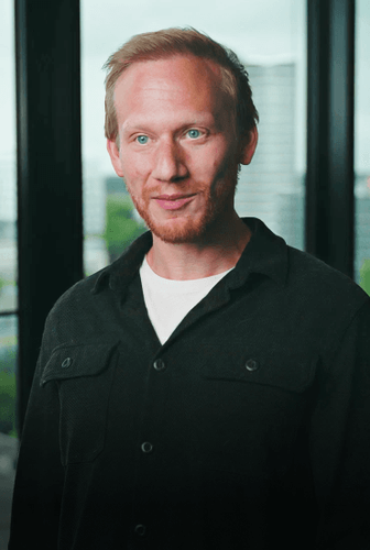 Testimonial card alex.png